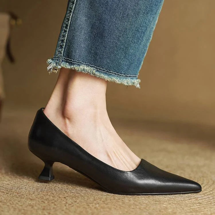 Gabriela- Zapatos de tacón de piel con punta refinada