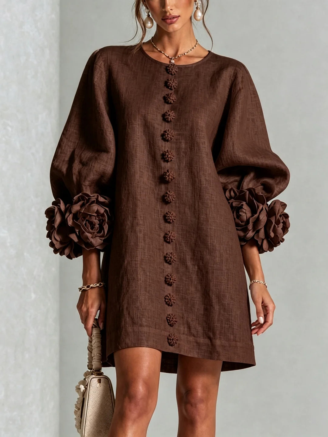 Romo- Minivestido con mangas y botones florales